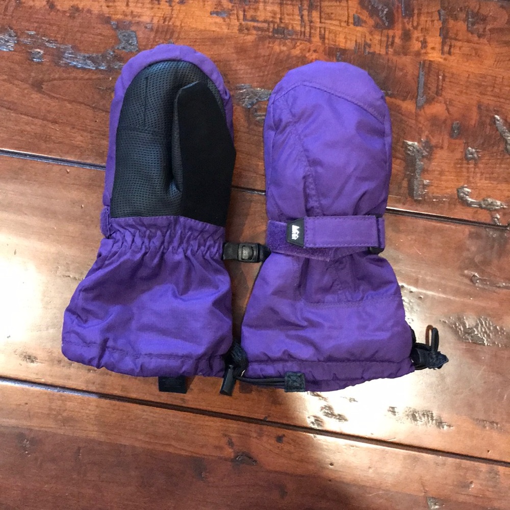 REI toddler gloves
